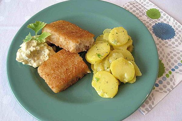 Fried Fish with Potato Salad and Tartar Sauce