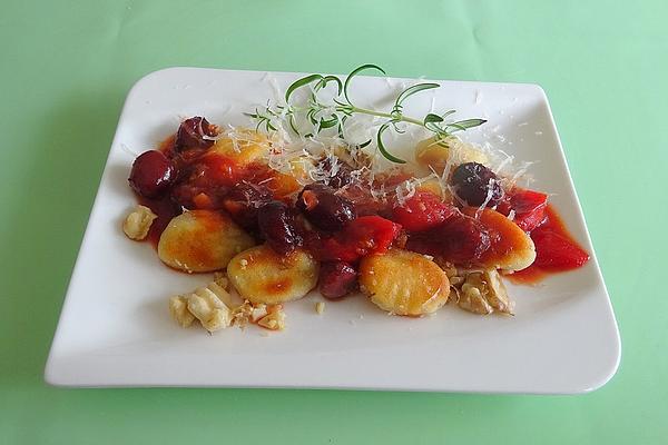 Fried Gnocchi with Cranberry Tomato Sauce