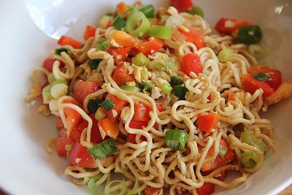 Fried Noodles with Egg