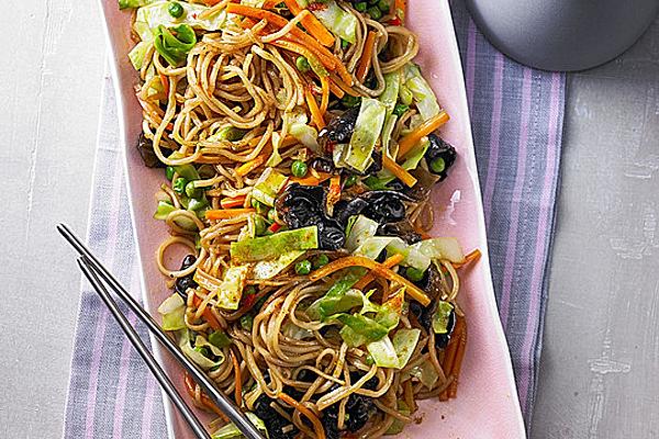 Fried Noodles with Vegetables, Asian