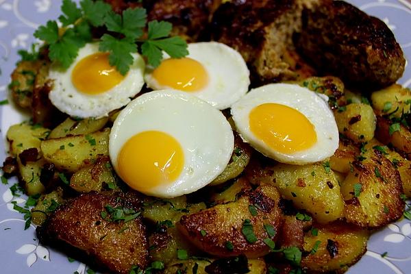 Fried Potatoes with Fried Quail Eggs