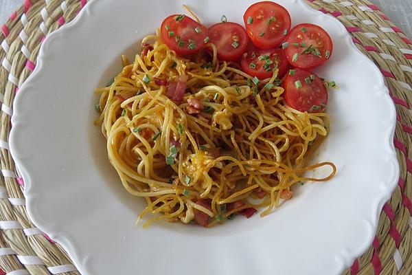 Fried Spaghetti with Marjoram