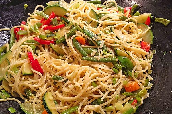 Fried Spaghetti with Vegetables