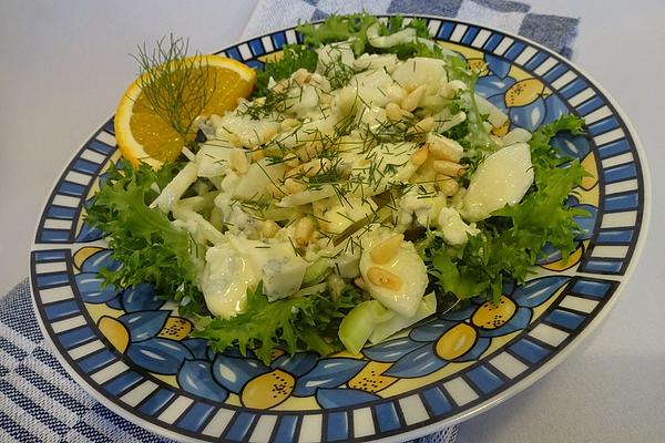 Frisée Salad with Fennel, Pear and Gorgonzola