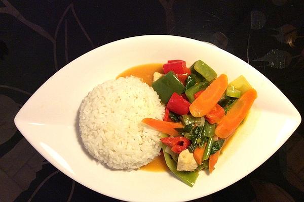 Fruity – Hot, Green Thai – Curry with Chicken or Turkey