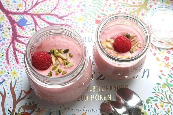 Fruity Strawberry and Raspberry Mousse
