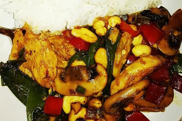 Gai Pad Med Mamuang – Chicken with Cashew Nuts