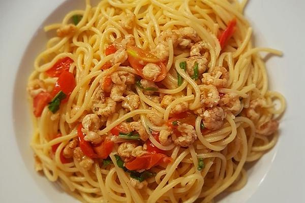 Garlic Spaghetti with Crabs or Crab Tails