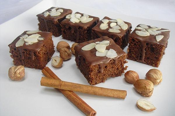 Gingerbread Style Christmas Cake