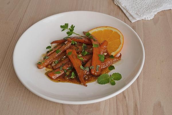 Glazed Carrots with Ginger and Garlic