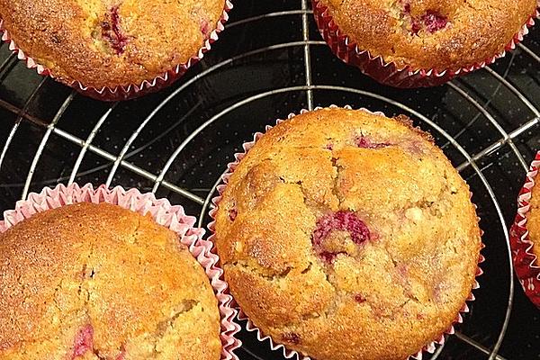 Gluten-free Nut Raspberry Muffins