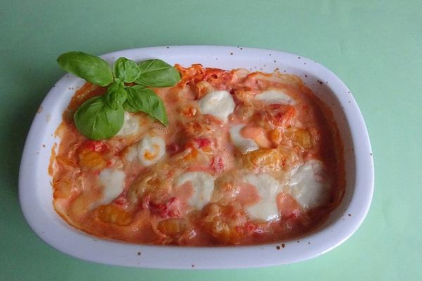 Gnocchi Casserole with Tomato and Pepper Sauce