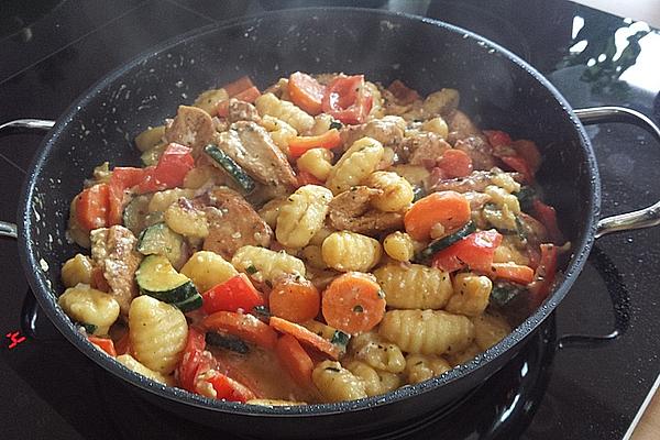 Gnocchi Chicken Pan with Vegetables