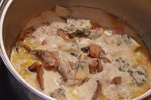 Gnocchi in Cream Sauce with Fresh Herbs