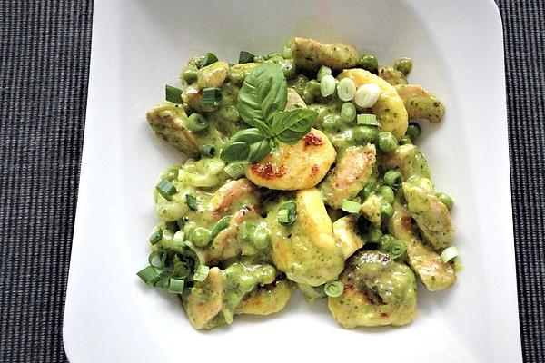 Gnocchi Pan with Pesto