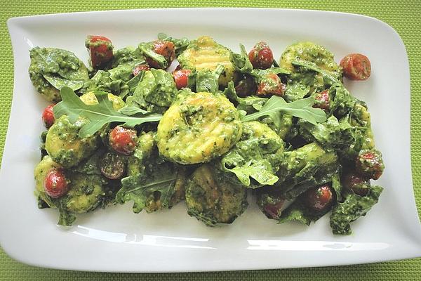 Gnocchi Salad with Tomatoes and Pesto