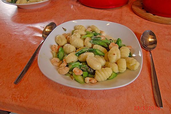 Gnocchi with Prawns and Lime Sauce