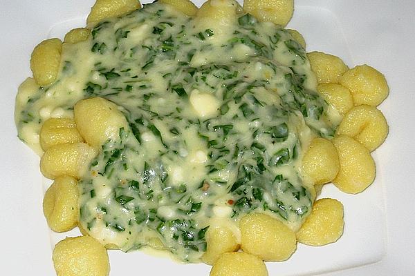 Gnocchi with Rocket and Cheese Sauce