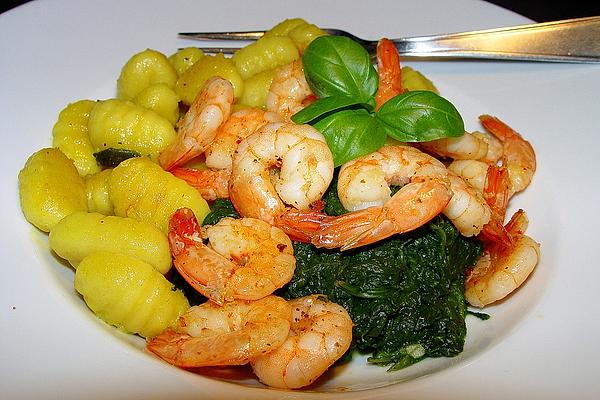 Gnocchi with Spinach and Prawns