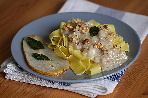 Gorgonzola – Pear Sauce for Pasta