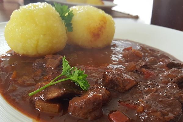 Goulash in Red Wine