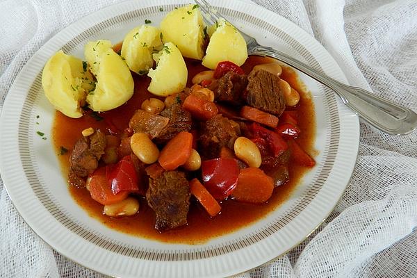 Goulash with White Beans