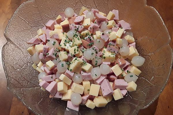 Grandma Lotte`s Glass Onion Meat Salad