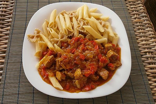 Grandma`s Goulash with Noodles