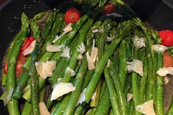 Green Asparagus from Pan with Cherry Tomatoes and Parmesan