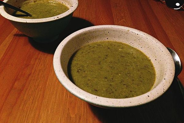 Green Asparagus Mushroom Soup
