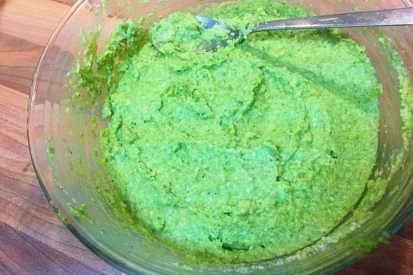 Green Asparagus Pesto