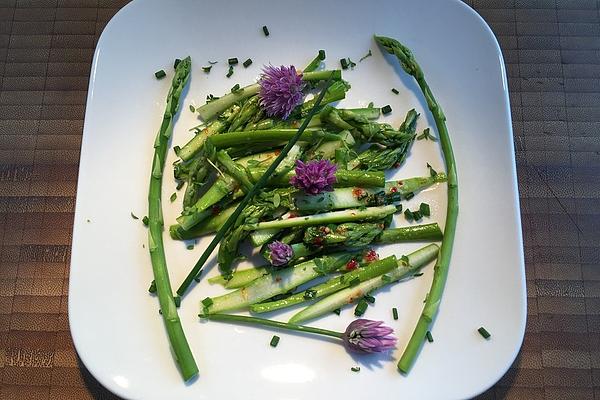 Green Asparagus Salad with Lemon and Walnut Dressing