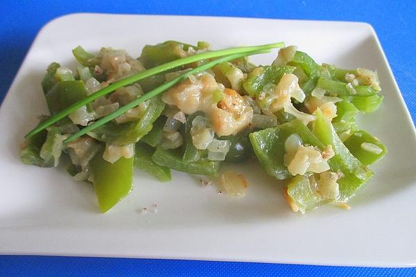 Green Pointed Peppers with Almond Milk