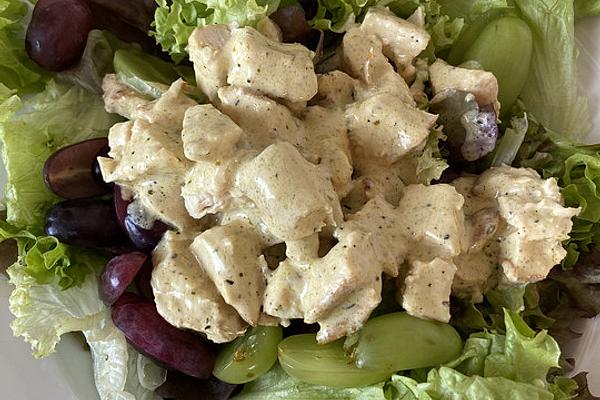 Green Salad with Chicken and Grapes