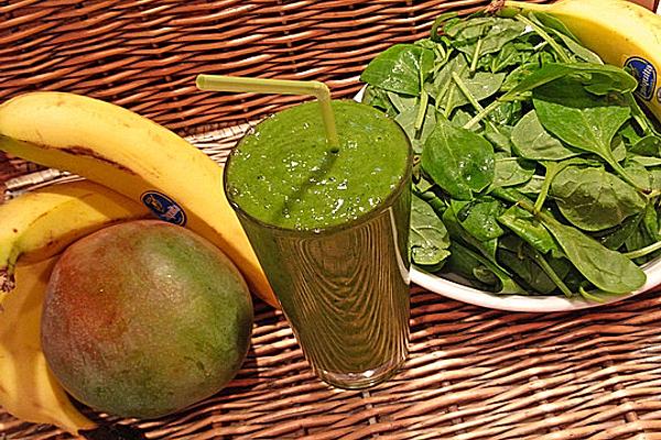 Green Smoothie with Spinach