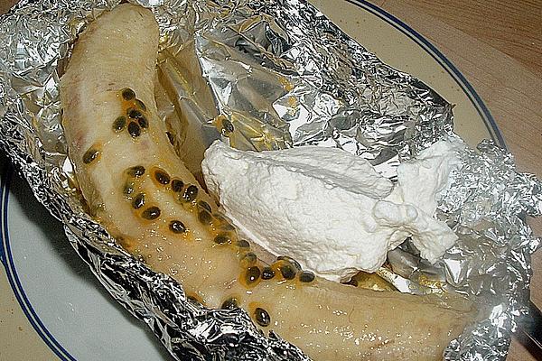 Grilled Banana with Passion Fruit