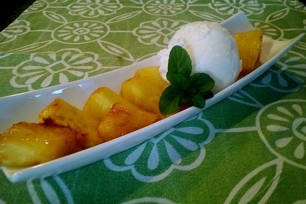 Grilled Pineapple with Sweet Rum Glaze