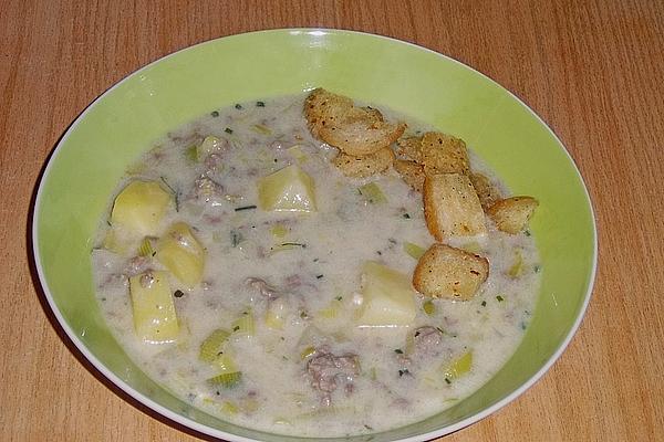 Hack Cheese Pot with Leek and Potatoes
