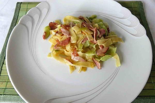 Ham and Leek Noodles with Cheese Sauce
