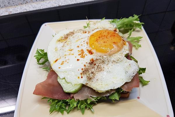 Ham – Fried Egg – Toast