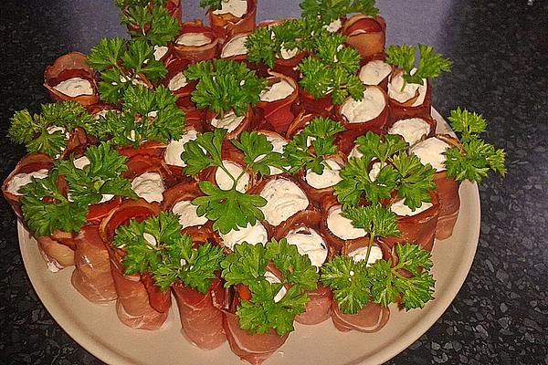 Ham Rolls Filled with Basil and Mascarpone