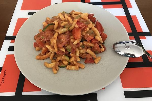 Healthy Spaetzle Pan with Peppers and Zucchini