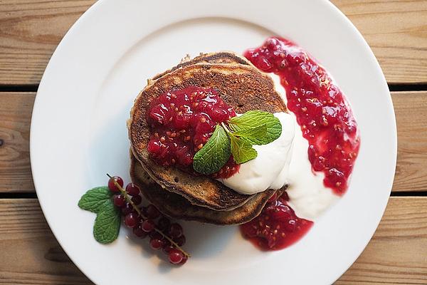 Healthy Yogurt Pancakes with Mealworms