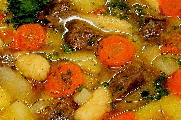 Hearty Potato Soup with Klünkerle and Meat
