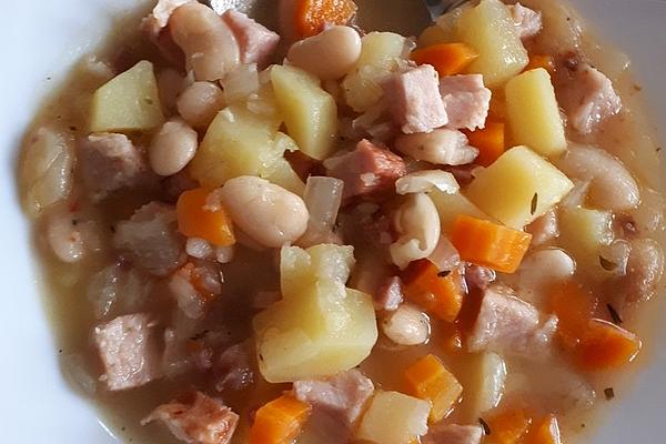 Hearty White Bean Potato Stew