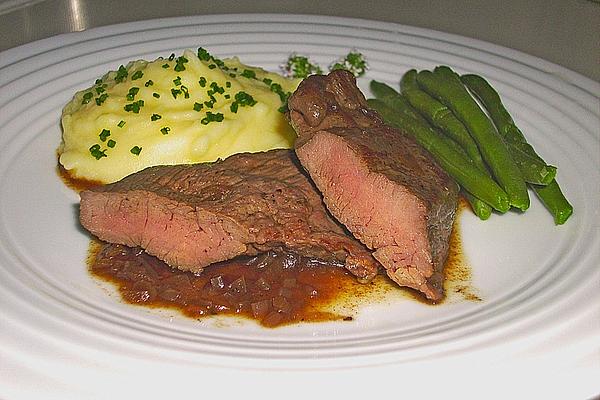 Hip Steaks with Red Wine – Onion – Sauce