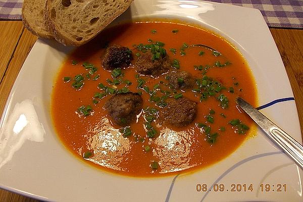 Hobbit-style Tomato Soup with Meatballs