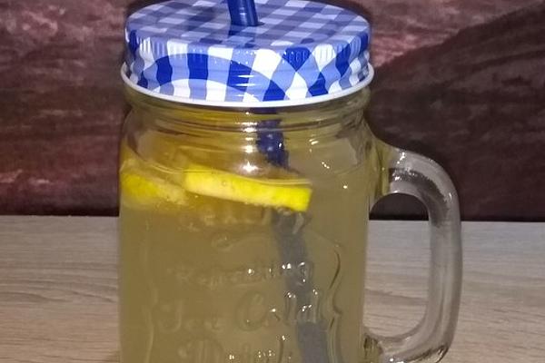 Homemade Peppermint Lemonade