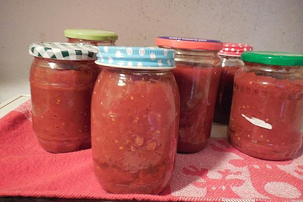 Homemade Tomato Sauce with Metaxa