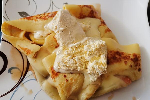 Honey Apple with Almonds on Crepes or Ice Cream